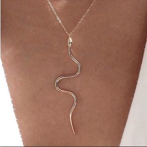 Last one! Best seller! 5 stars! Gold Snake chain necklace choker